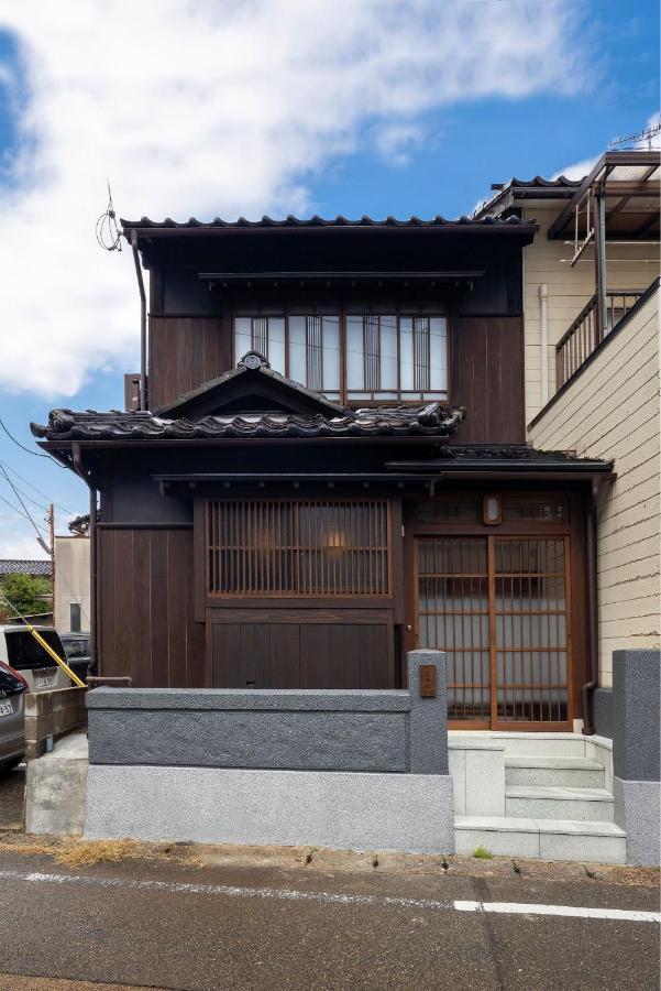 Villa Kurohoro Machiya House Kanazawa Exterior foto